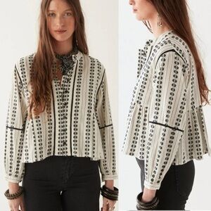 Maison Hotel Consuelito Embroidered Blouse